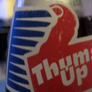 thums up